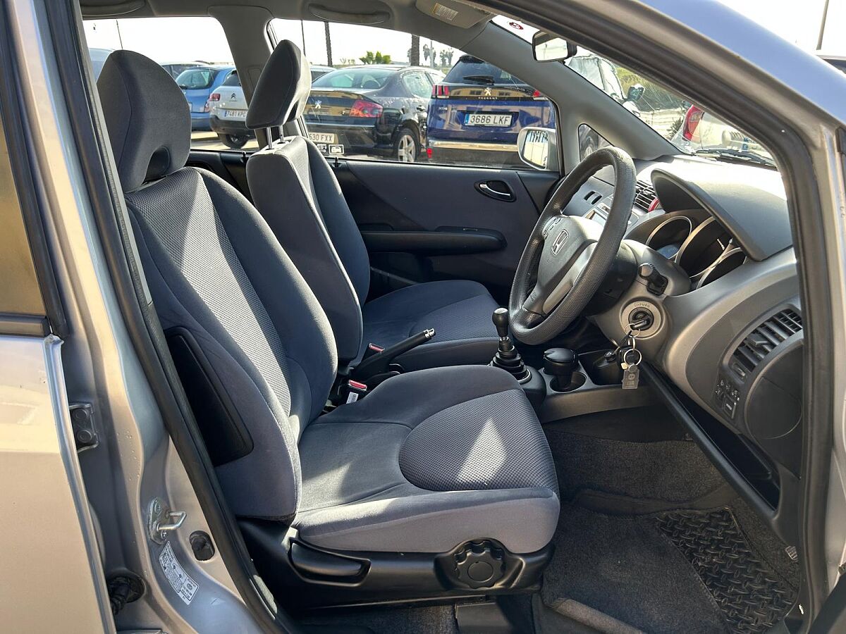 HONDA JAZZ 1.3 DSI SPANISH RHD IN SPAIN ONLY 49000 MILES SUPERB LITTLE CAR 2004